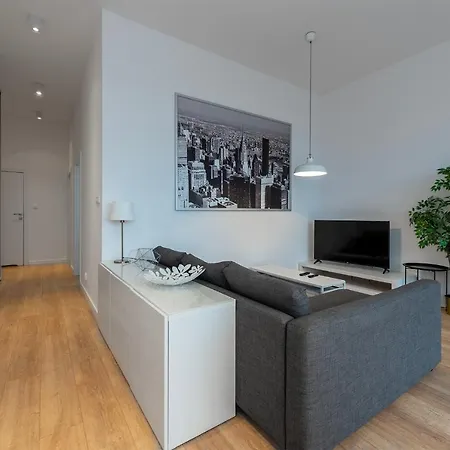 Penthouse With A View Of & Free Parking Апартаменты Лодзь