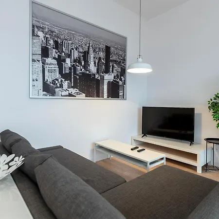 Апартаменти Penthouse With A View Of & Free Parking Лодзь