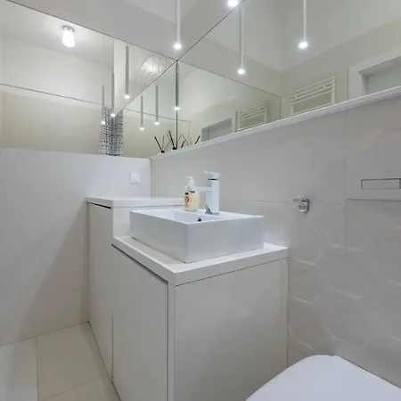 Penthouse With A View Of & Free Parking Apartament *