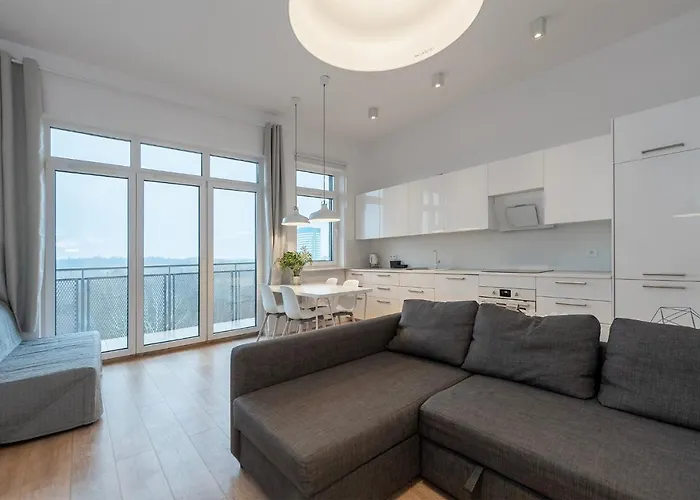 Penthouse With A View Of & Free Parking Apartman