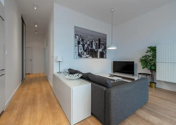 Penthouse With A View Of & Free Parking Apartman Łódź