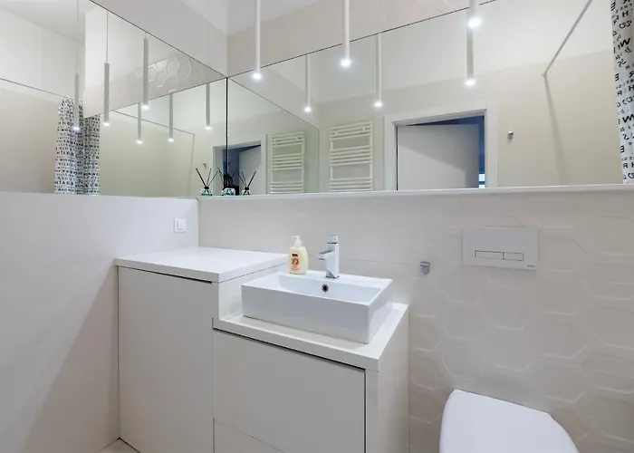 Penthouse With A View Of & Free Parking * 罗兹